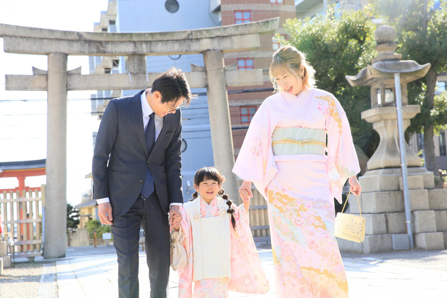 神戸市垂水区の海神社での七五三・お宮参り出張ロケ撮影